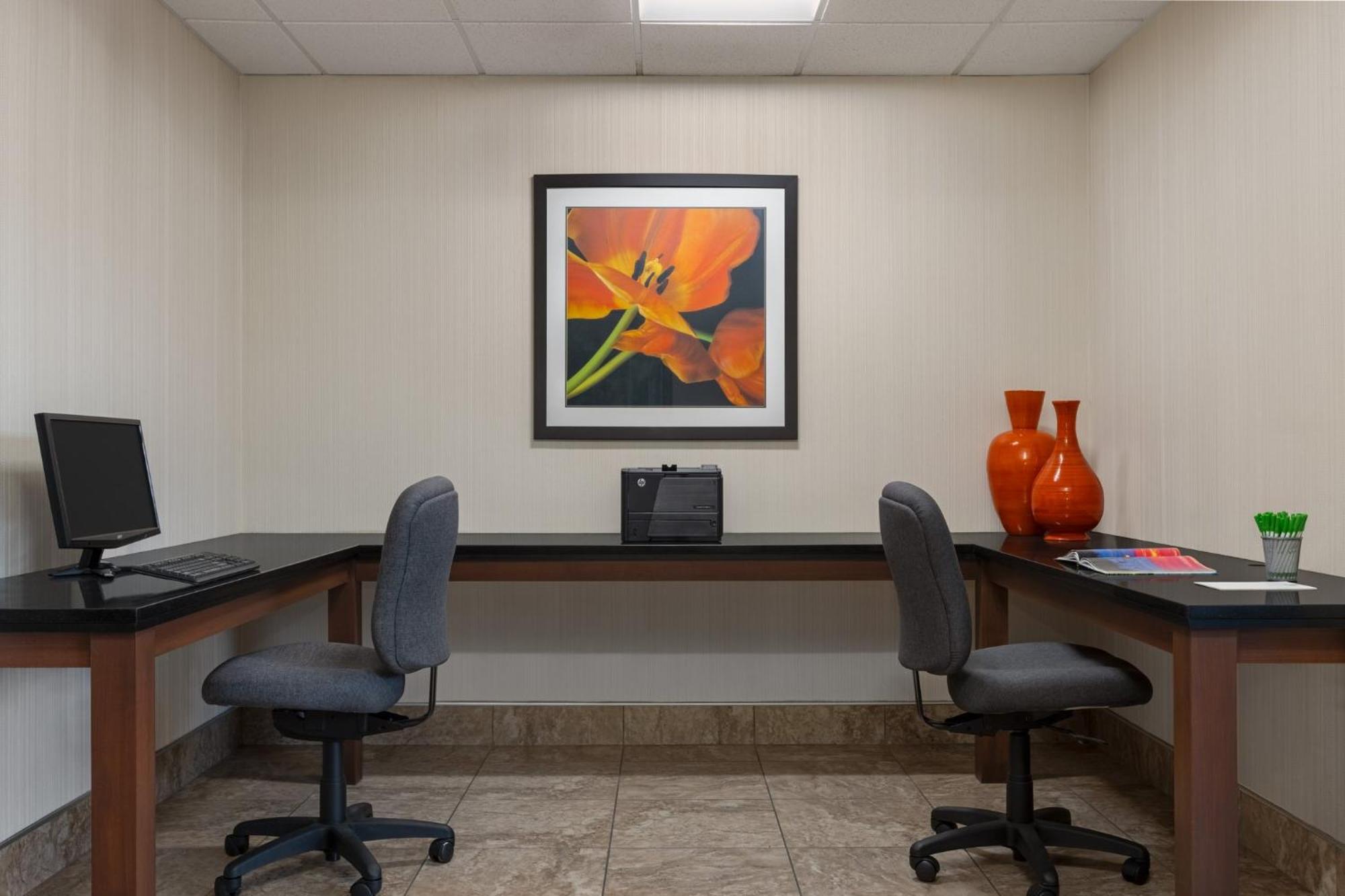 Holiday Inn Des Moines-Airport Conf Center By Ihg Exteriör bild