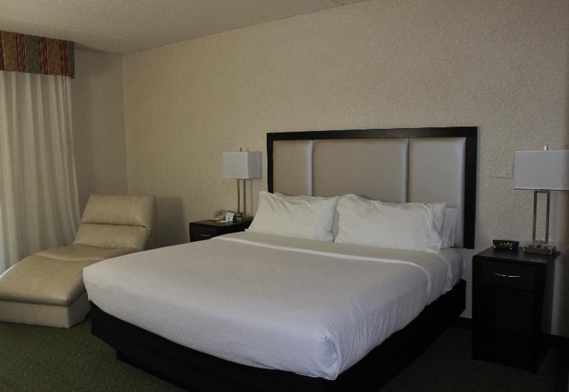 Holiday Inn Des Moines-Airport Conf Center By Ihg Exteriör bild